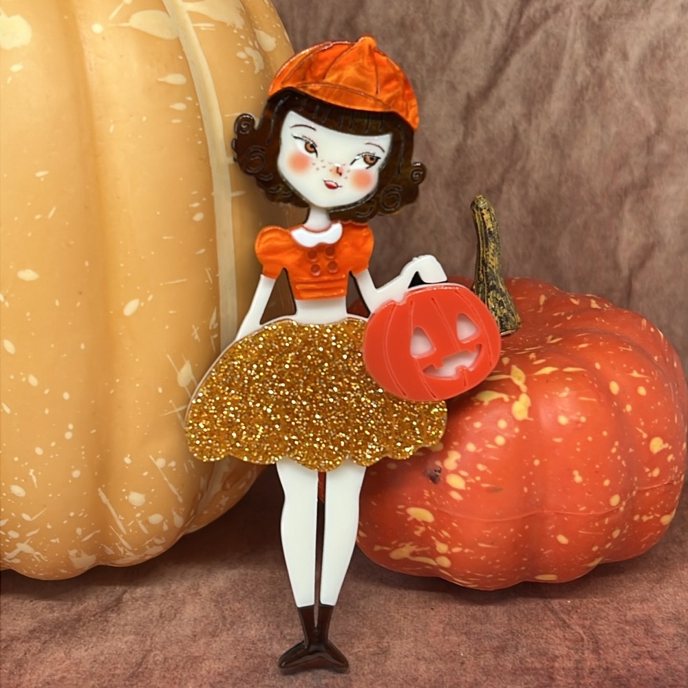 🎃 Adorable PUMPKIN goth girl acrylic layered Halloween pin brooch